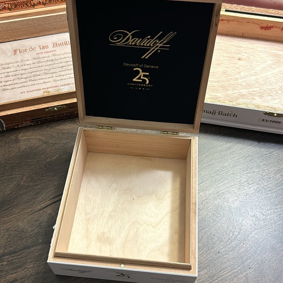 (3) Cigar Boxes - Picture 7 of 8